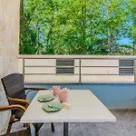 House Calm Forest 5 Minutes Walking From The Sandy Aparthotel Privlaka (Zadar)
