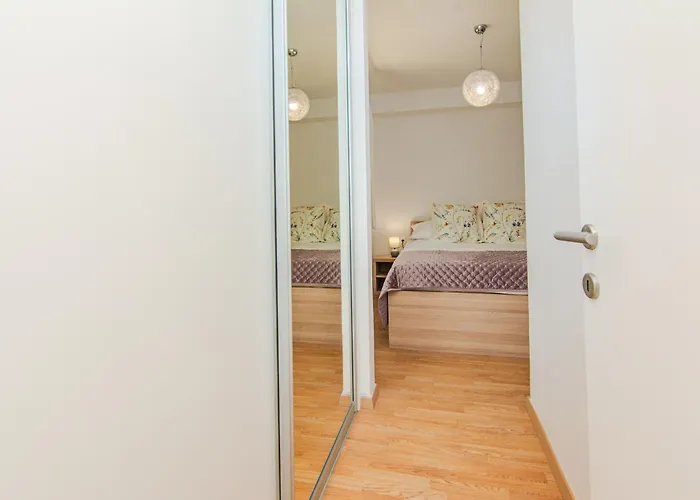 Ξενοδοχείο με διαμερίσματα House Calm Forest 5 Minutes Walking From The Sandy *