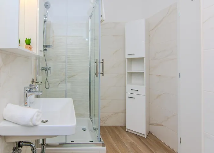 Ξενοδοχείο με διαμερίσματα House Calm Forest 5 Minutes Walking From The Sandy